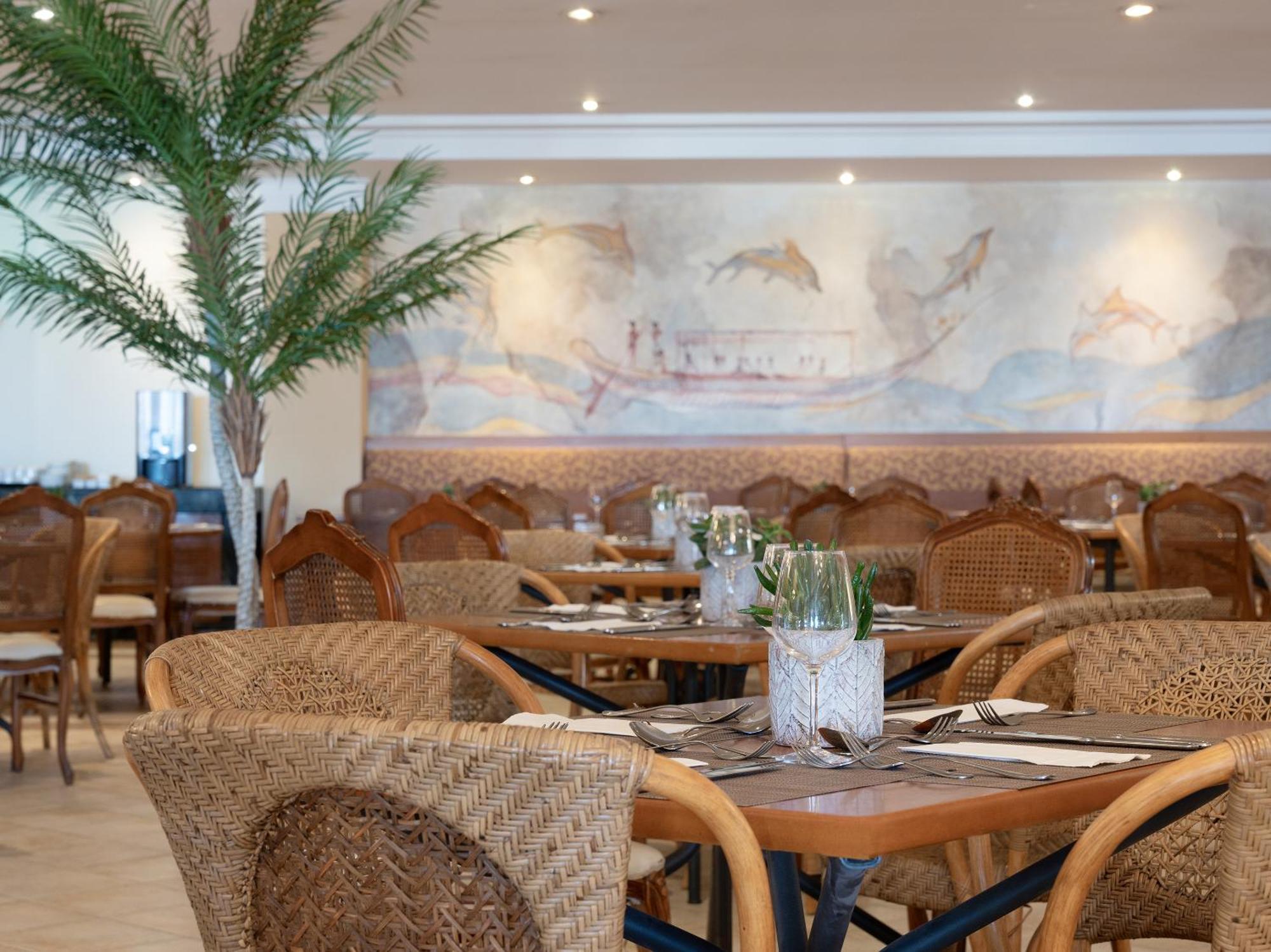 Grecotel Marine Palace & Aqua Park 罗希姆诺 外观 照片